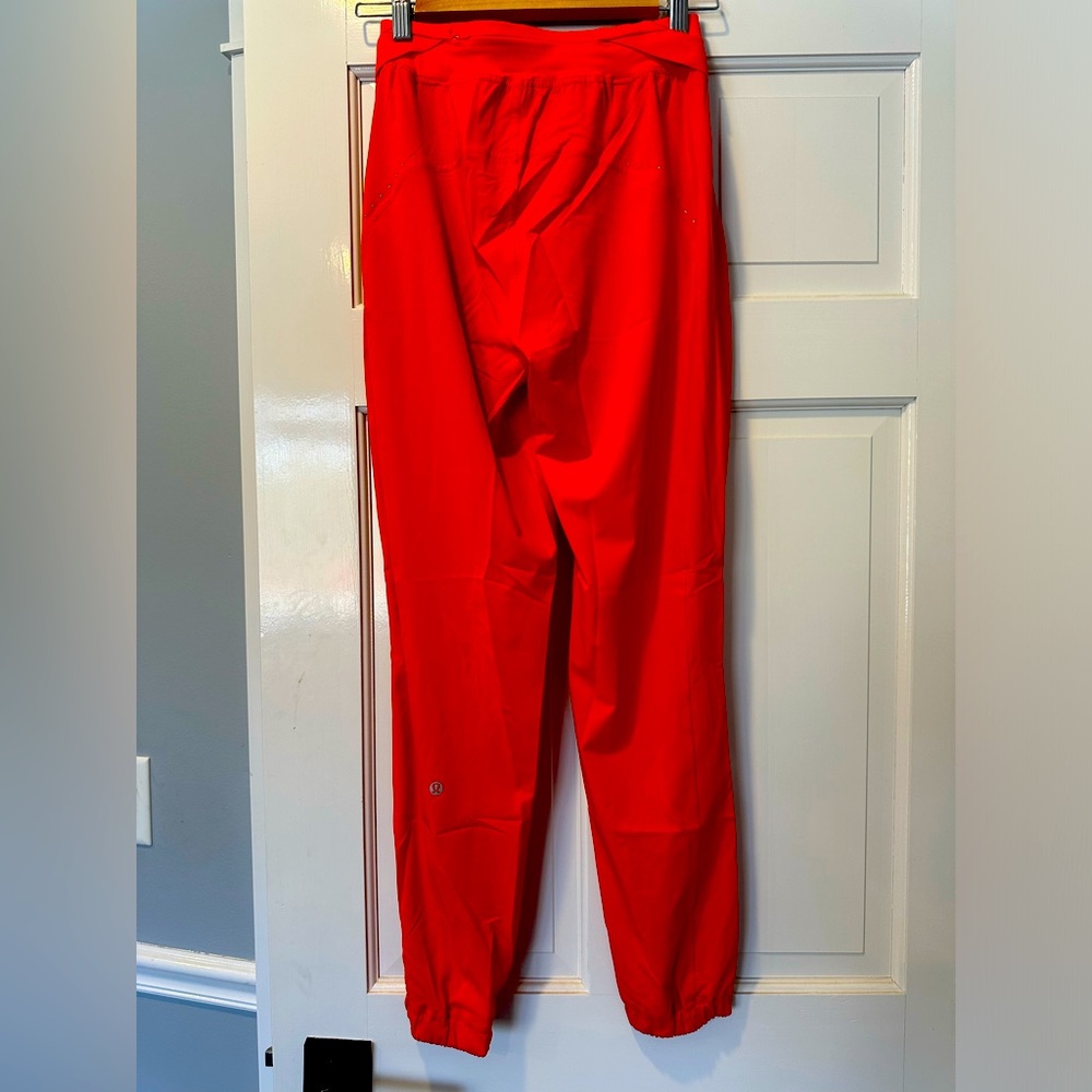 Lululemon orange jogger